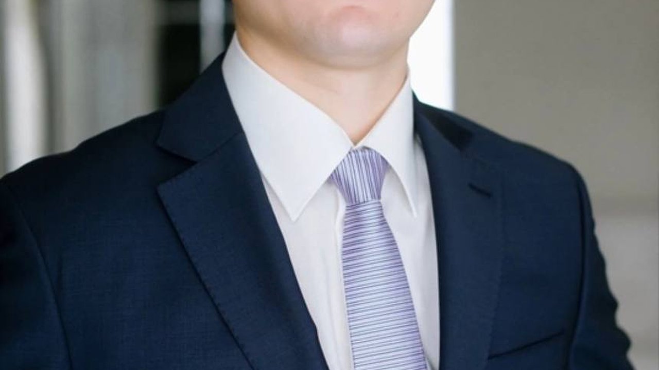 Главная картинка новости: Дмитрий Алферов покинул кресло заммэра Новороссийска