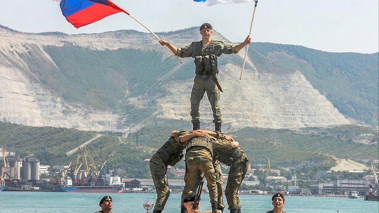 Главная картинка новости: Концерты и мастер-классы: как новороссийцы смогут провести последние выходные июля?