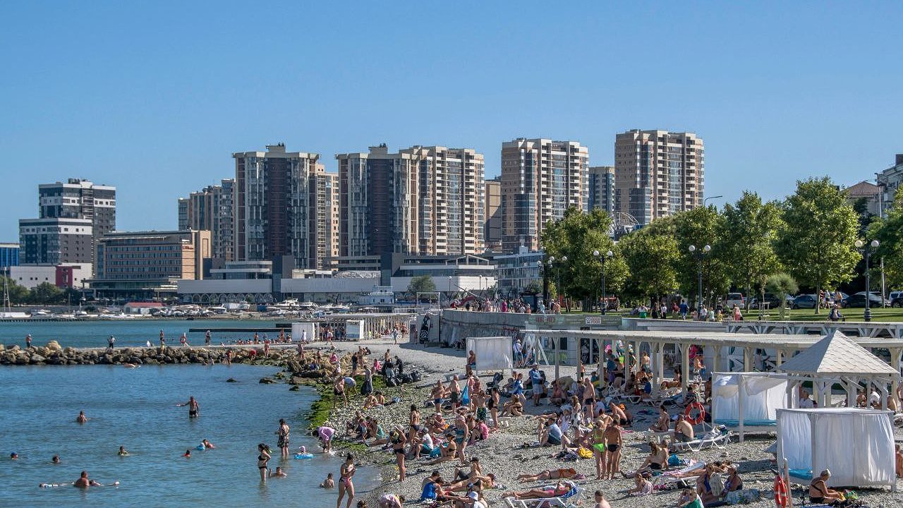 Главная картинка новости: Летом на Кубани отдохнули почти 10 миллионов туристов