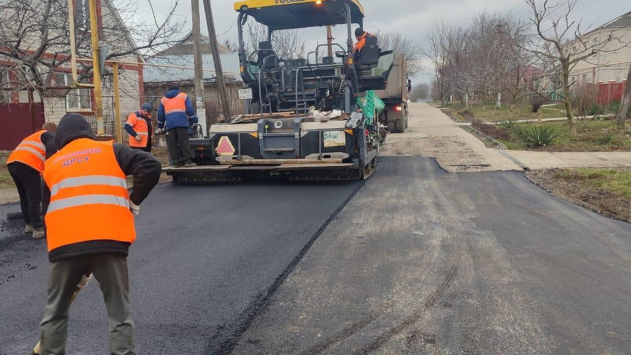 Главная картинка новости: В Новороссийске отремонтируют три улицы: адреса