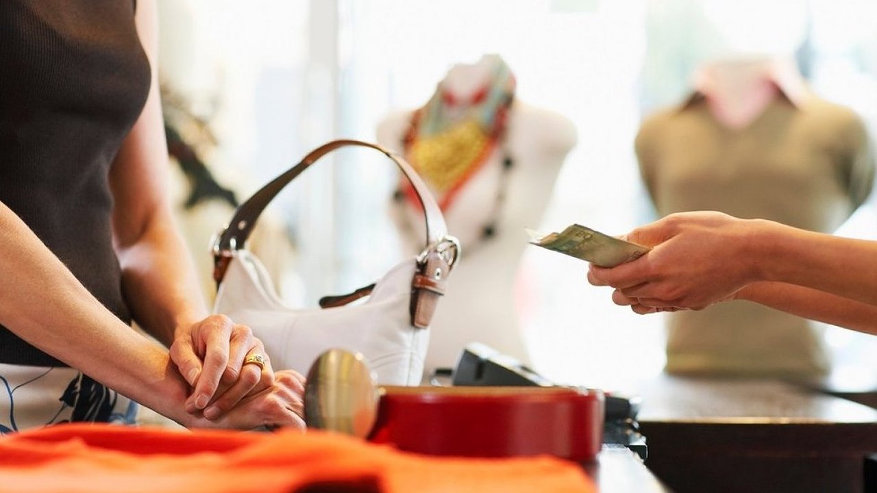 Главная картинка новости: С начала года новороссийцам возместили 1,5 миллиона за некачественные товары и услуги