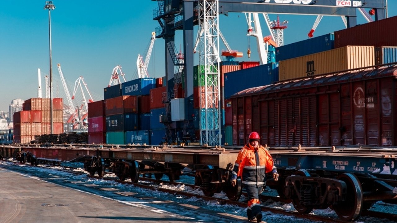 Главная картинка новости: В Новороссийске задержали говяжий желатин