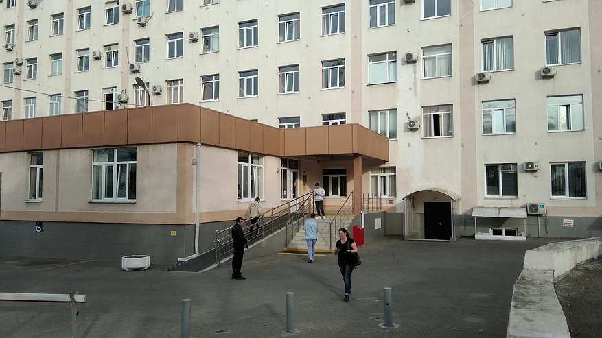 Главная картинка новости: В 2023 году Горбольницу №1 Новороссийска будут убирать за 9,5 миллионов