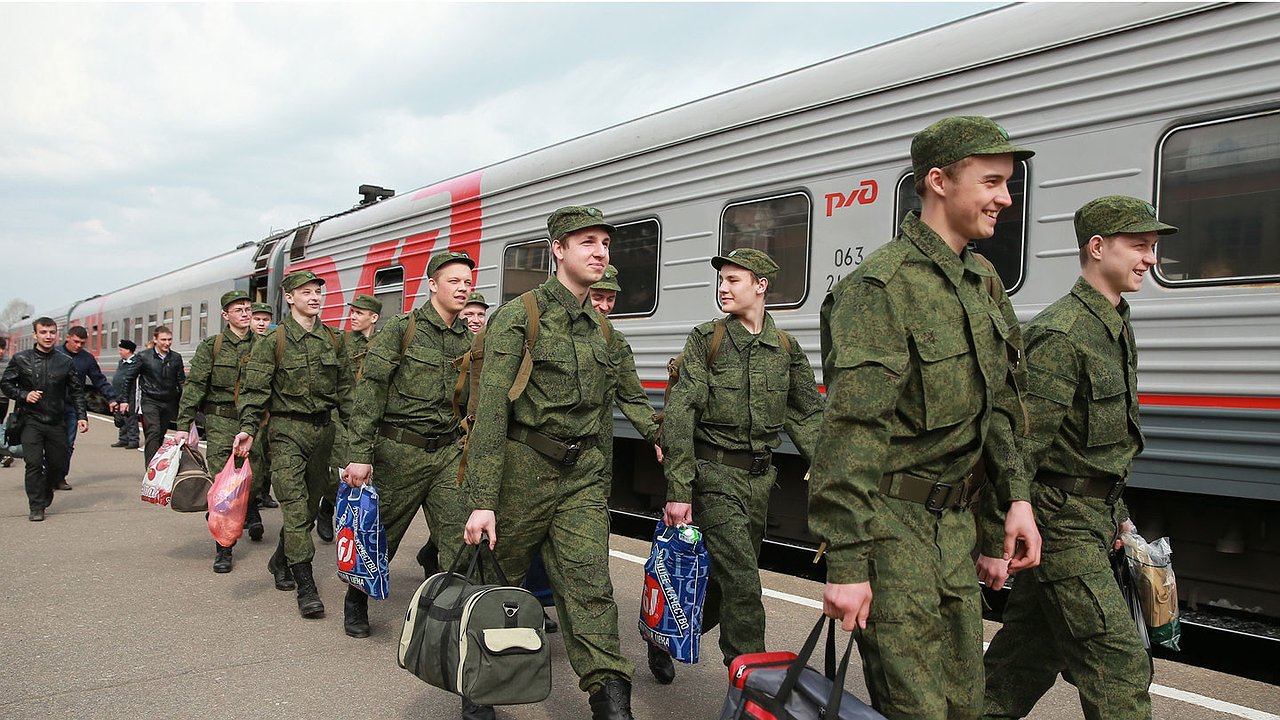 Главная картинка новости: Через 2 дня в Новороссийске начнется весенний призыв в армию