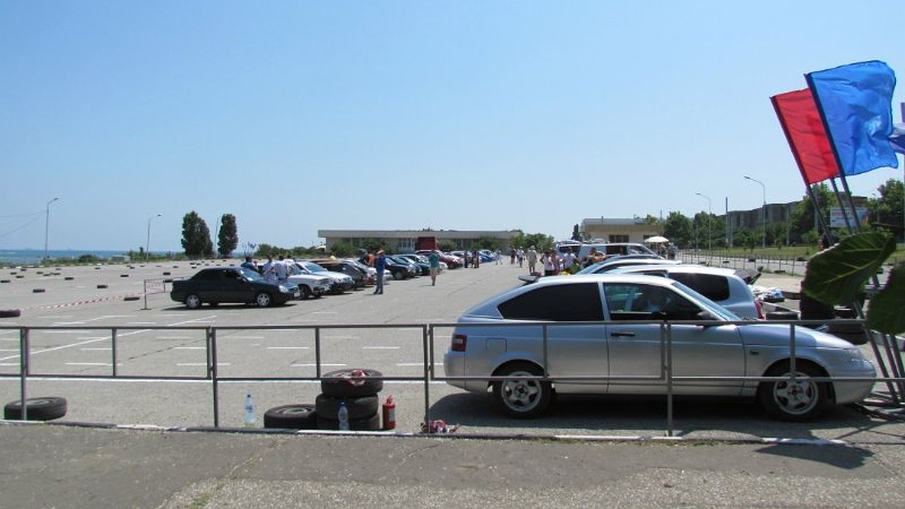 Главная картинка новости: Из-за ралли на следующей неделе в Новороссийске перекроют проспект Ленина