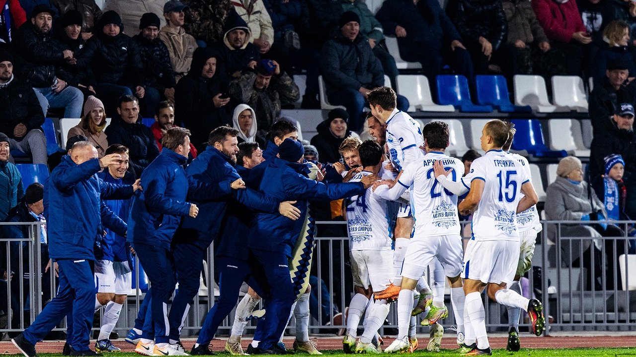 Главная картинка новости: «Черноморец» подружился с «Динамо» и меняет прописку