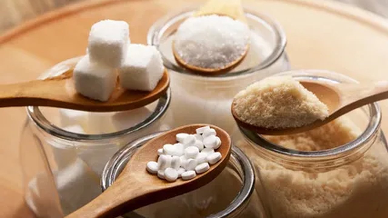 Главная картинка новости: Как новороссийцам избежать сахарной зависимости?