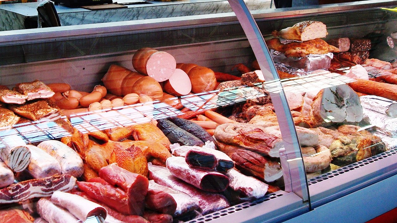 Главная картинка новости: На ярмарке выходного дня в Новороссийске продавали опасные продукты