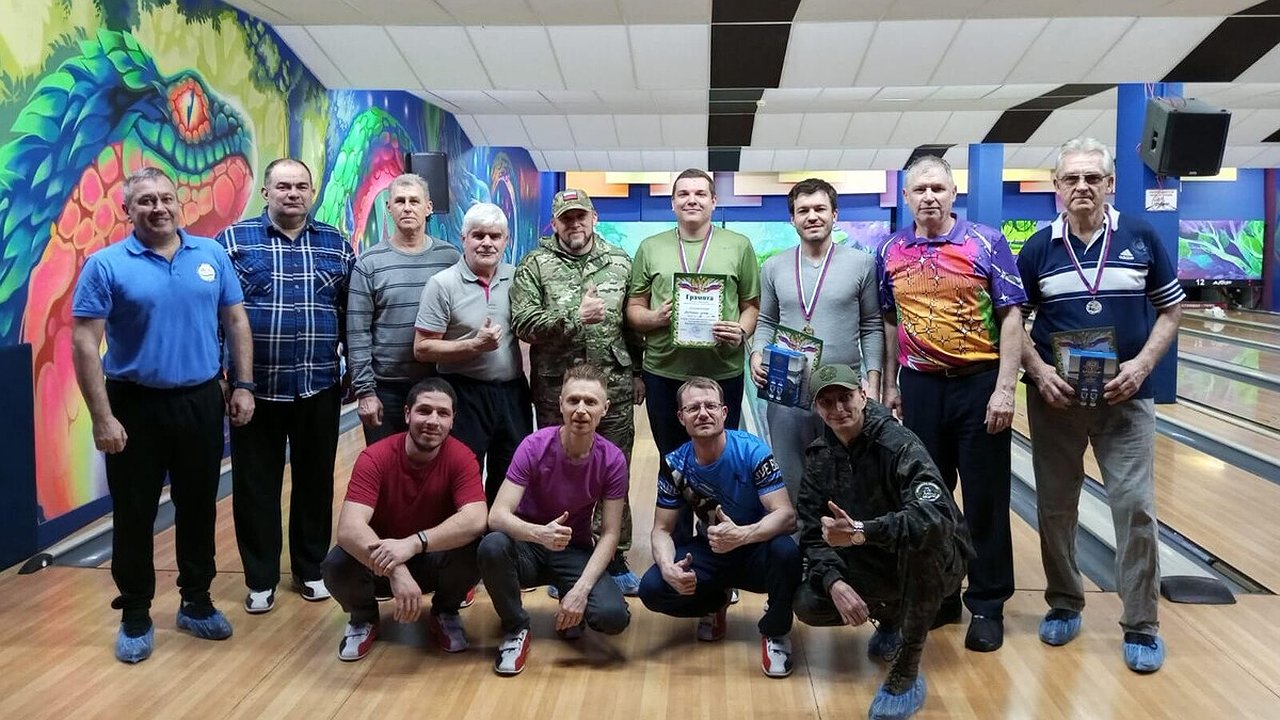 Главная картинка новости: В Новороссийске прошли соревнования по боулингу среди инвалидов