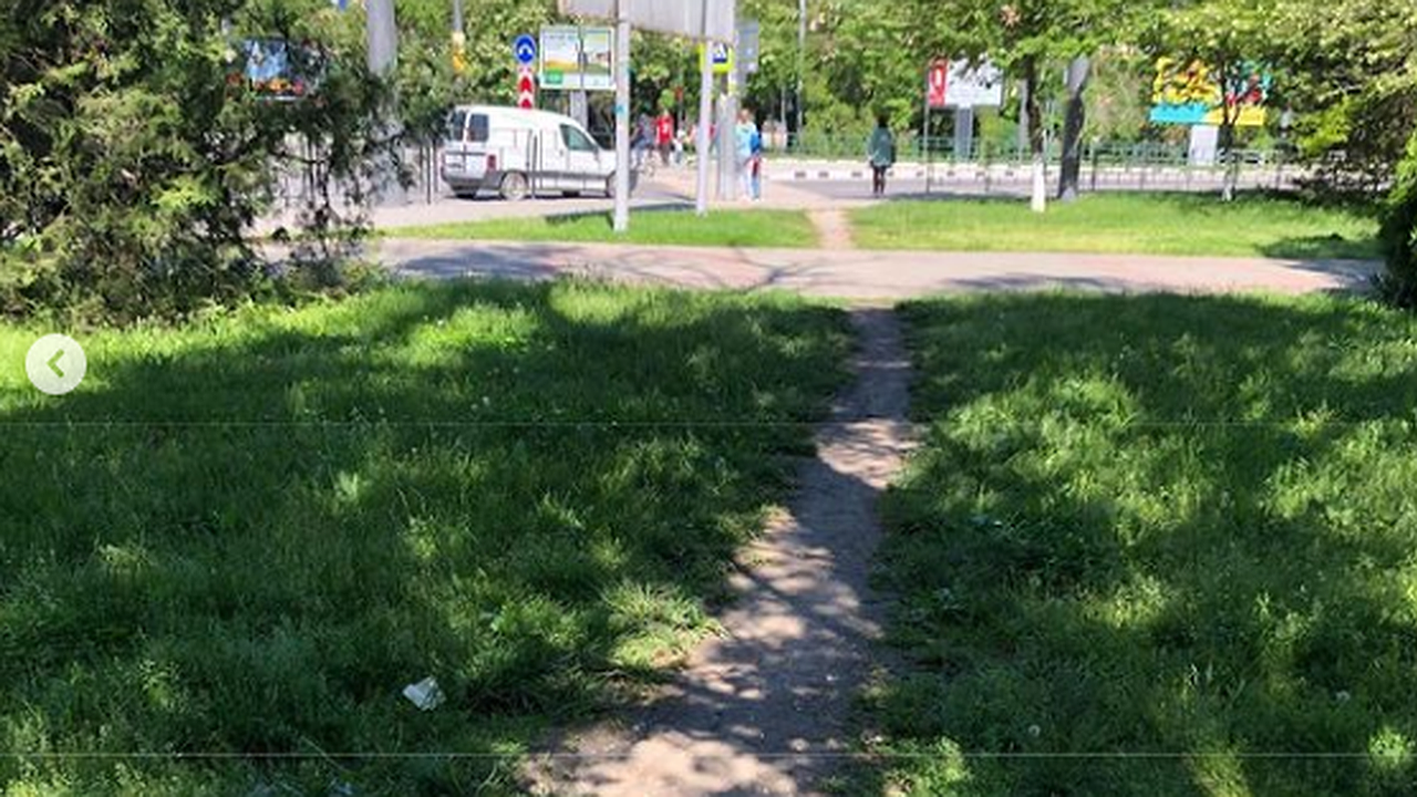 Главная картинка новости: В Новороссийске по «народным тропам» проложат тротуары