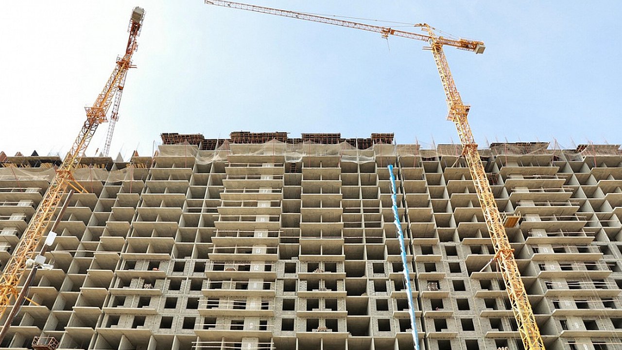 Главная картинка новости: На точечную жилую застройку в Новороссийске ввели мораторий