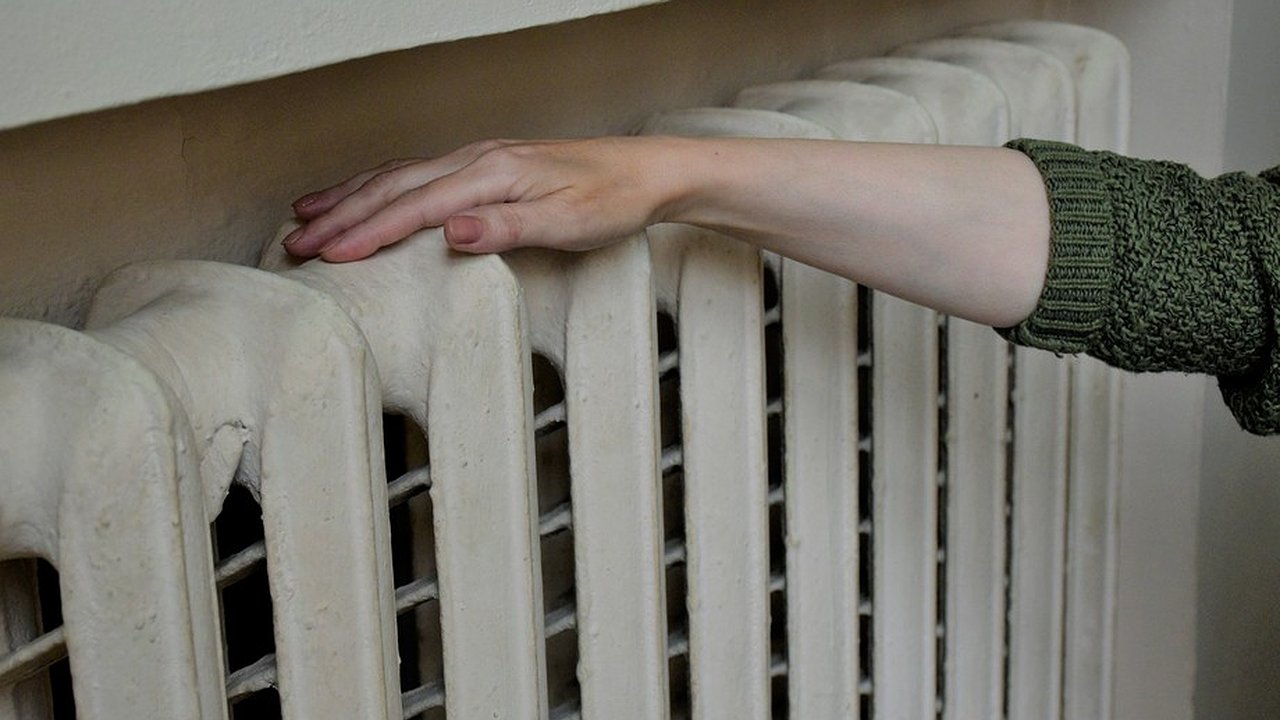 Главная картинка новости: Власти подали в суд, чтобы включили отопление в 54 домах Новороссийска