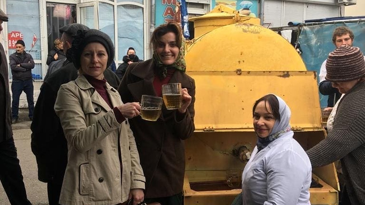 Главная картинка новости: Атмосфера 80-х. Рынок Новороссийска стал съемочной площадкой сериала