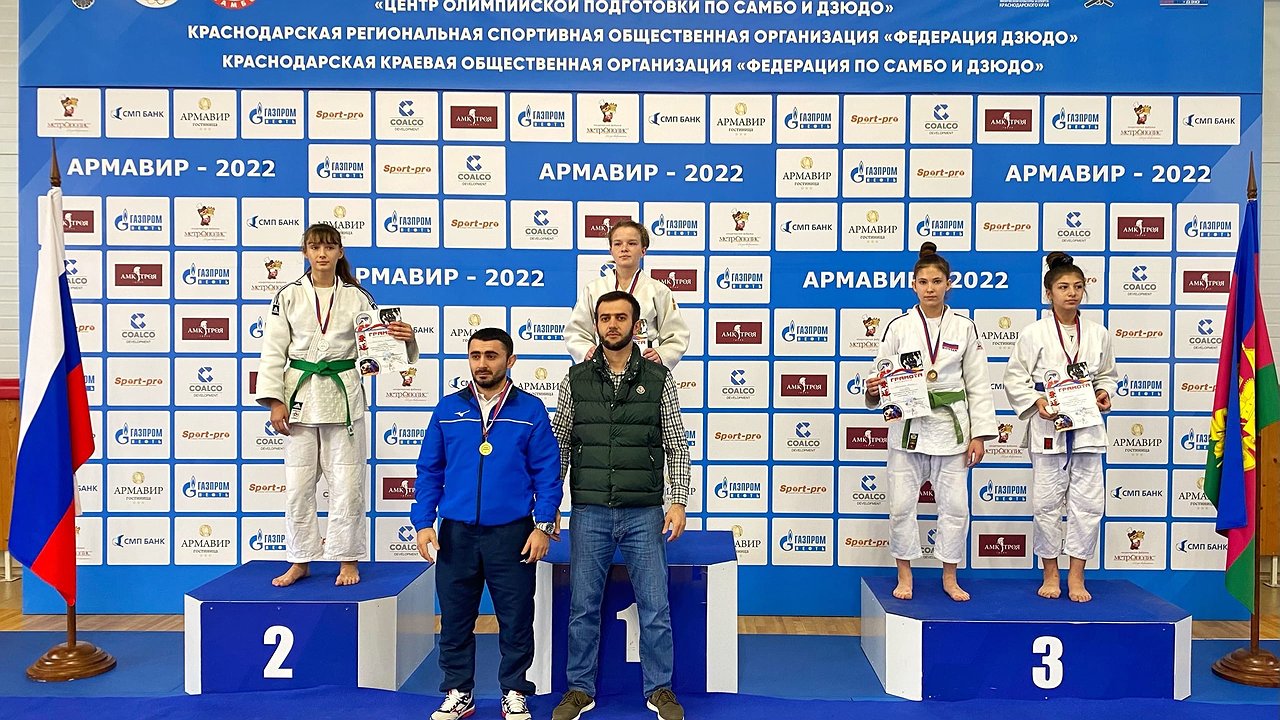 Главная картинка новости: Юные новороссийцы завоевали медали на первенстве ЮФО по дзюдо