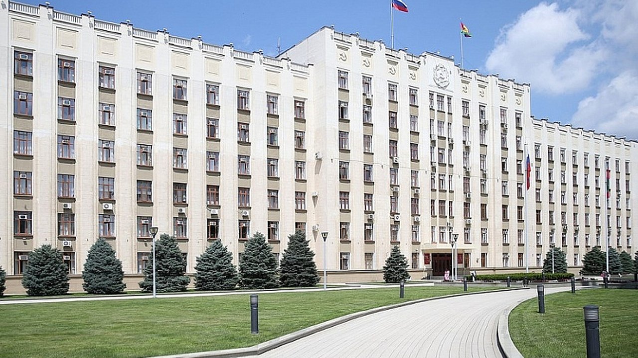 Главная картинка новости: Не толпитесь! Массовые мероприятия численностью более 500 человек в Новороссийске теперь под запретом