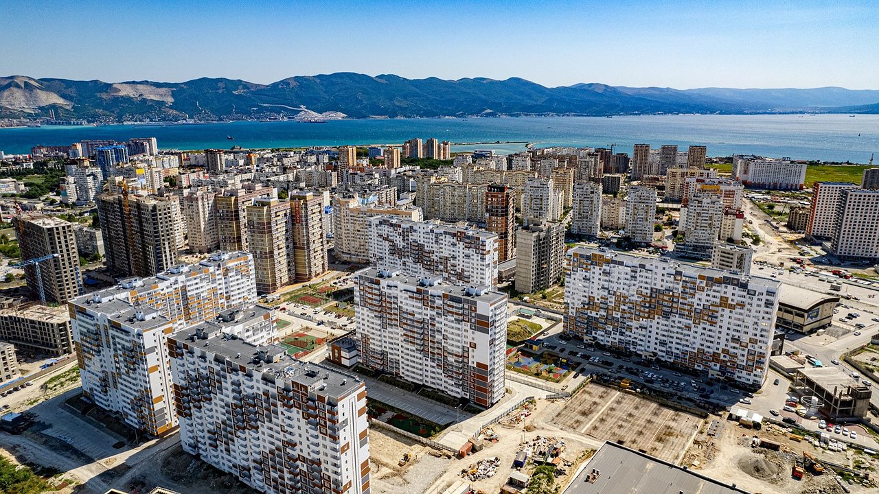 Главная картинка новости: В Новороссийске продолжают падать цены на квартиры