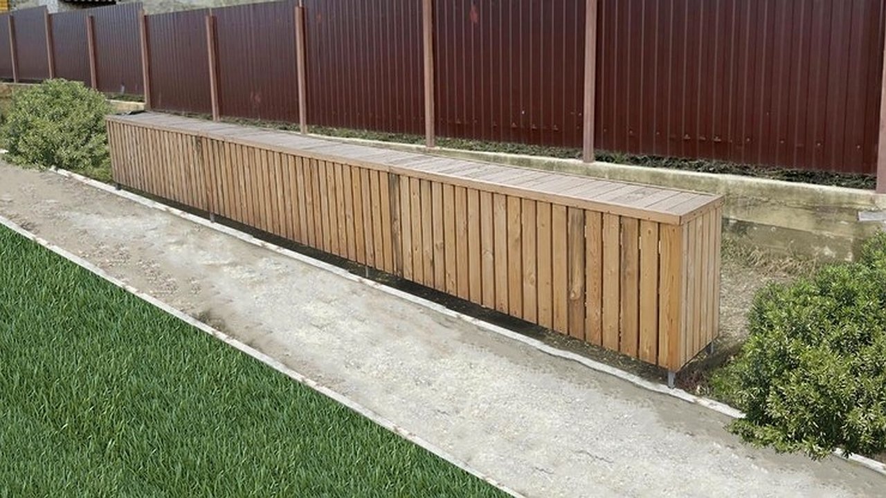 Главная картинка новости: В Новороссийске завершили устанавливать «социальные ряды»