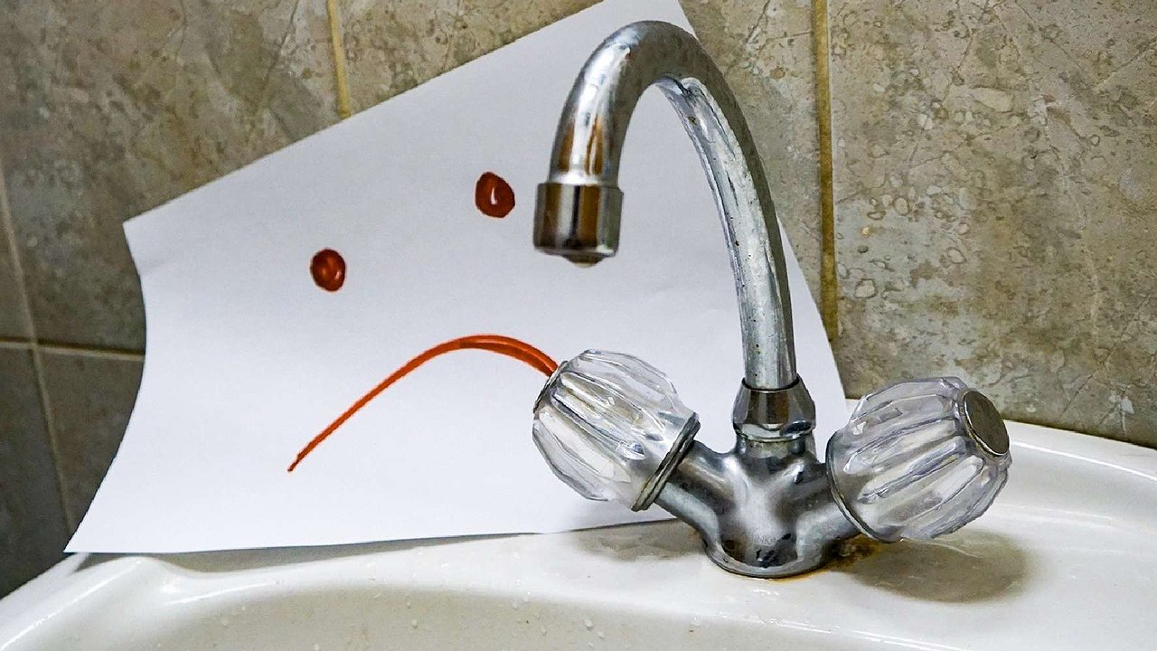 Главная картинка новости: Завтра в Новороссийске отключат воду