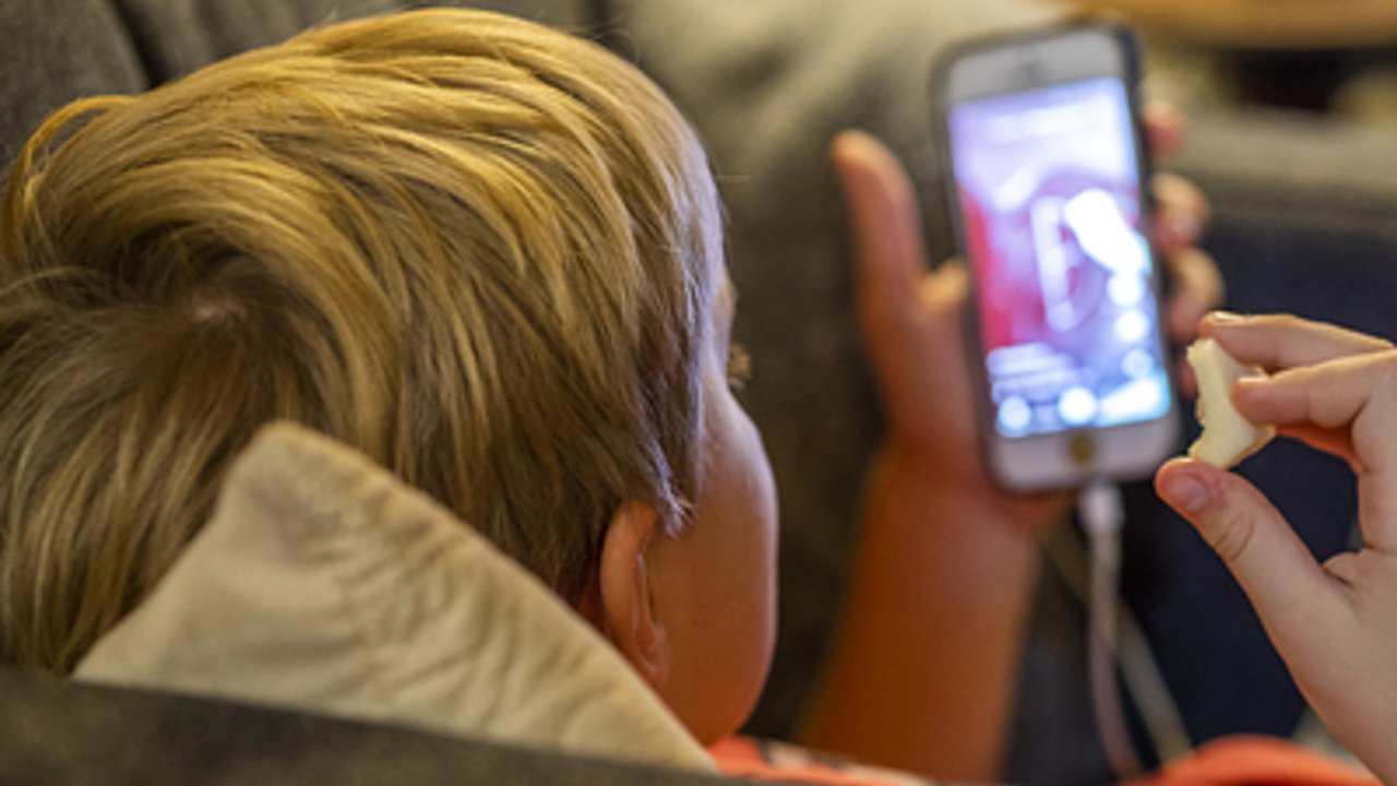 Главная картинка новости: Жительница Новороссийска хотела заработать на криптовалюте, но стала жертвой мошенников