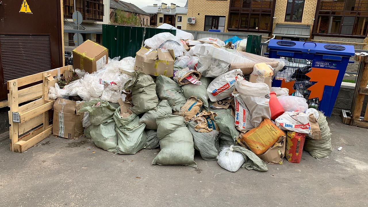 Главная картинка новости: Новороссийцу грозит штраф за неправильно выброшенный мусор