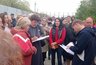 Миниатюра новости: Новороссийцы потребовали от  властей немедленно остановить стройку в Пионерской роще. Видео