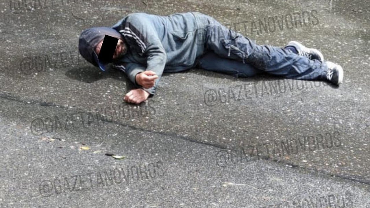 Главная картинка новости: В Новороссийске девушки спасли мужчину, которому стало плохо на улице