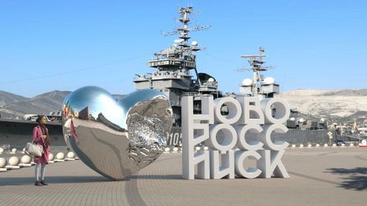 Главная картинка новости: Новороссийцы поддержали проект нового арт-объекта на набережной