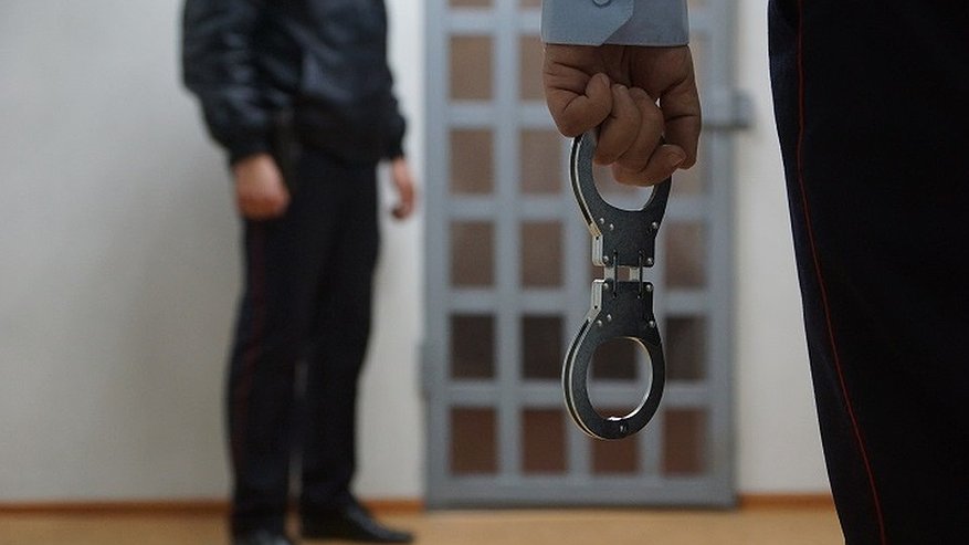 Главная картинка новости: Как поступить новороссийцам, если от них требуют взятку?