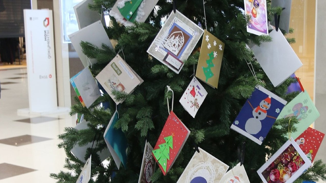 Главная картинка новости: 15 юных новороссийцев ждут свои подарки в рамках акции «Подари ребенку праздник!»