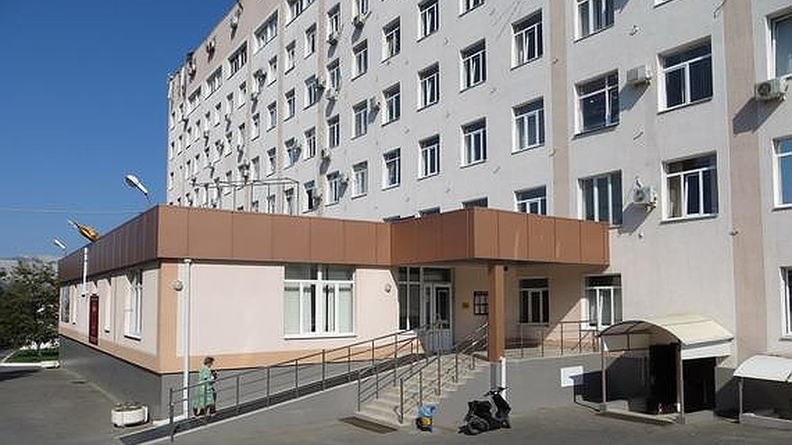Главная картинка новости: Новороссийская медсестра пыталась выудить 5 миллионов из кармана главврача