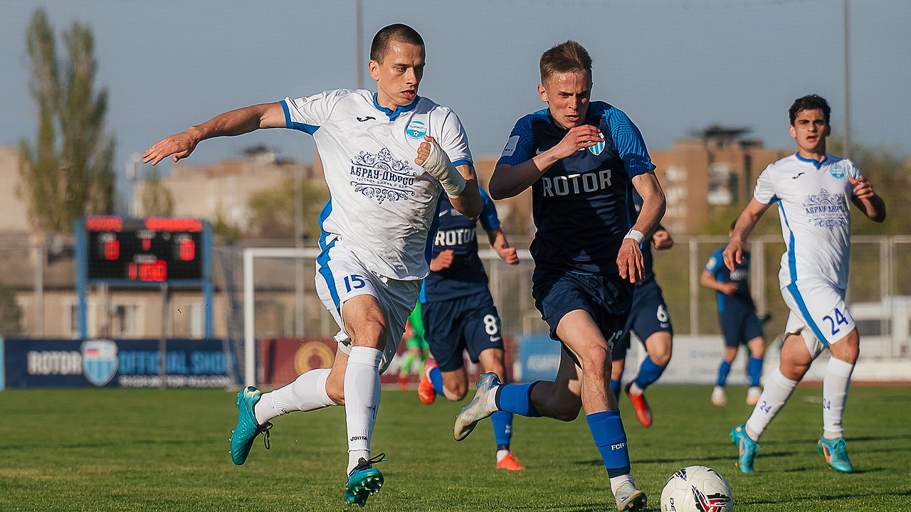 Главная картинка новости: «Черноморец» разгромил в Волгограде местный «Ротор-2»