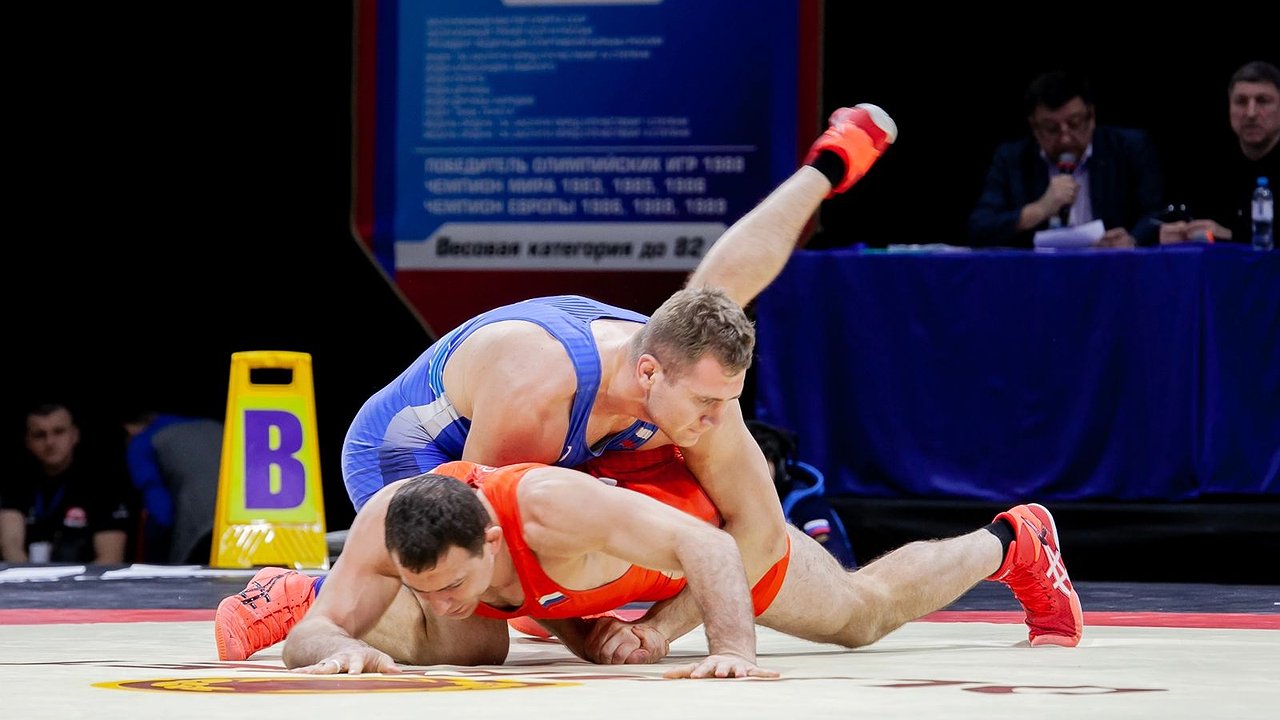 Главная картинка новости: Спортсмен из Новороссийска завоевал серебро на чемпионате России по греко-римской борьбе