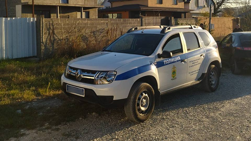 Главная картинка новости: Под Новороссийском полиция изъяла 21,5 тонны незаконного алкоголя