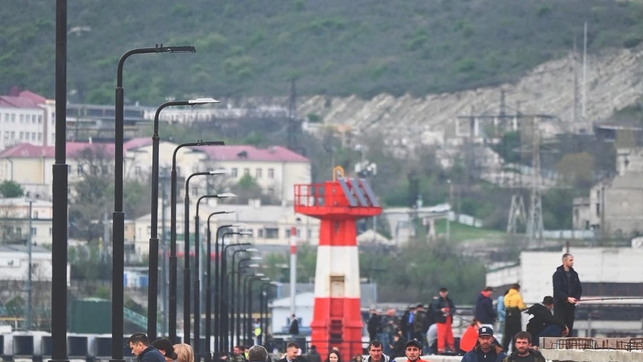 Главная картинка новости: В Новороссийске отремонтируют Западный мол почти за 5 миллионов