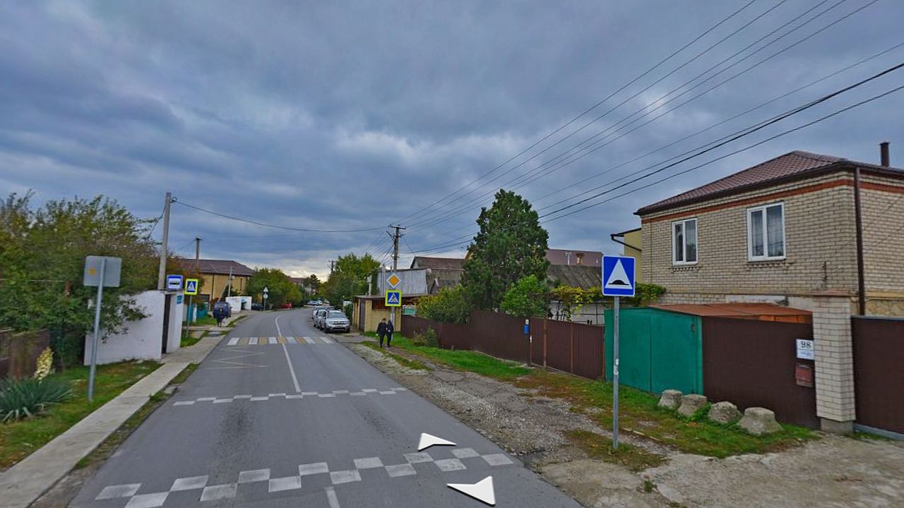 Главная картинка новости: Под Новороссийском на устройство тротуара выделили 2,6 миллионов