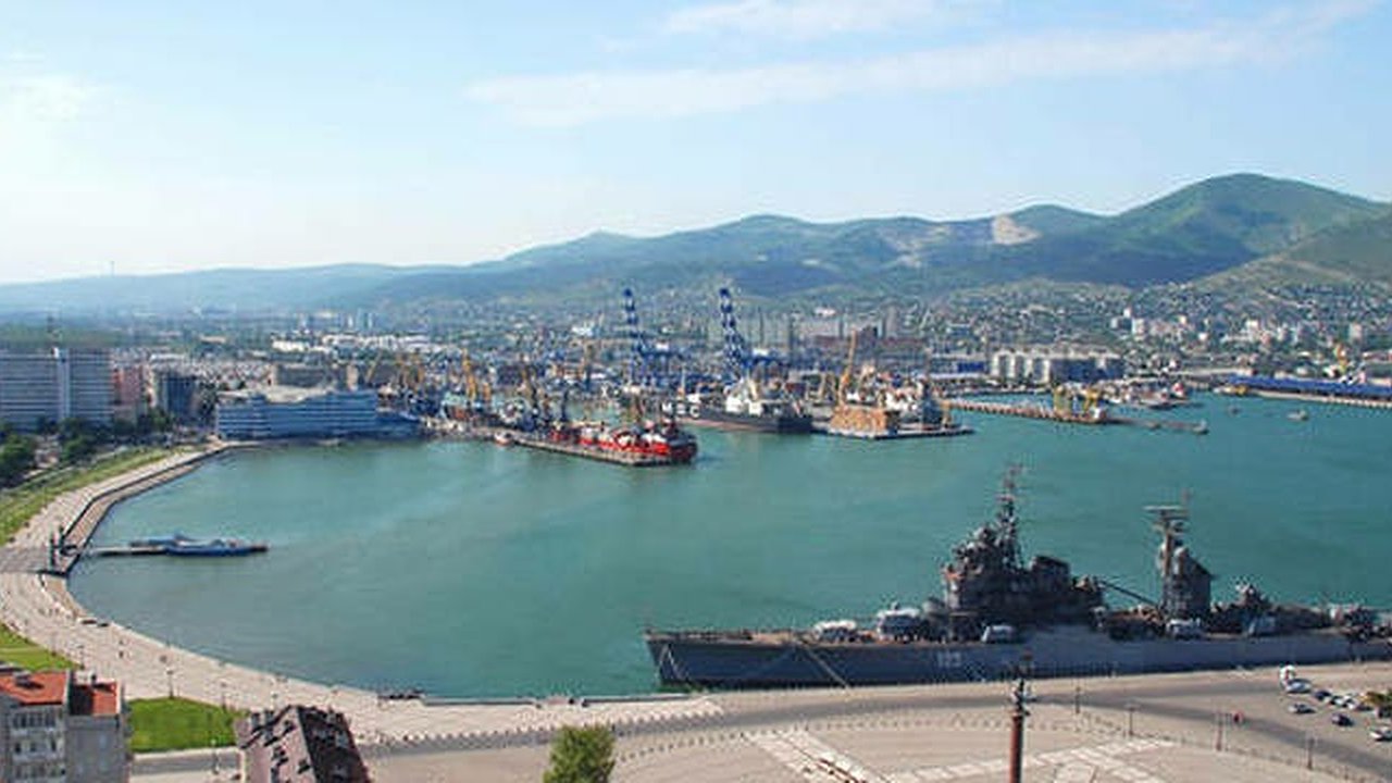 Главная картинка новости: Жара не уйдет. В выходные воздух раскалится до +35 в Краснодарском крае