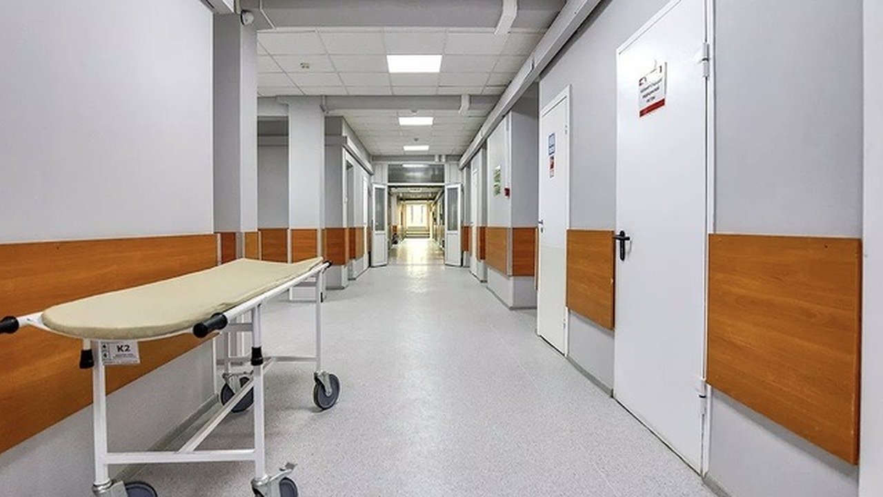 Главная картинка новости: Глава Следственного комитета поручил ускорить расследование случая смерти подростка в больнице Новороссийска