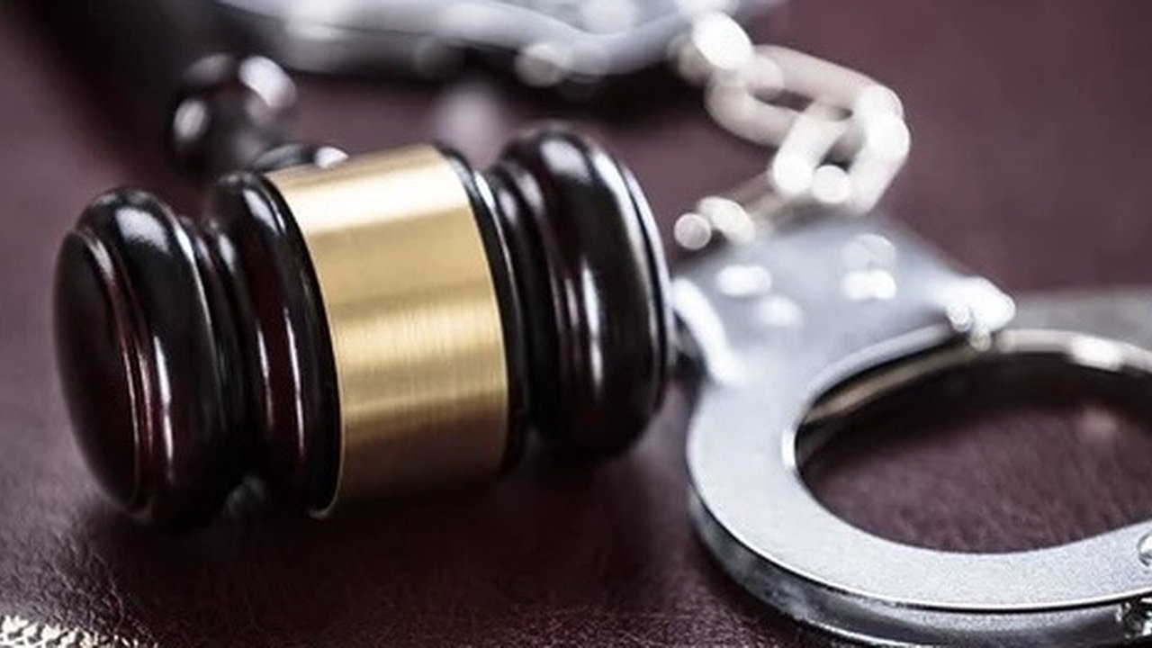 Главная картинка новости: В Новороссийске полицейские задержали супругов, занимавшихся незаконным оборотом наркотиков