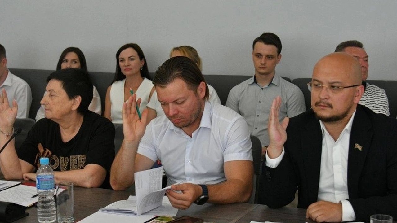 Главная картинка новости: В Новороссийске пройдут новые публичные обсуждения внесения изменений в генплан