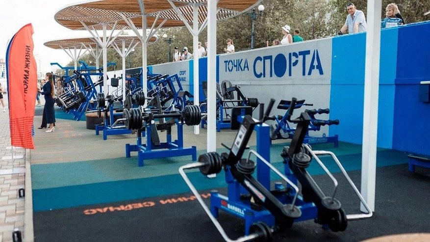 Главная картинка новости: В Новороссийске открыли «Народный фитнес парк»