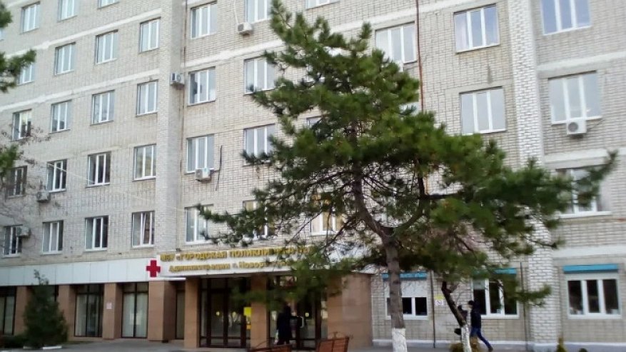 Главная картинка новости: Очереди за талонами, толкучка, и духота