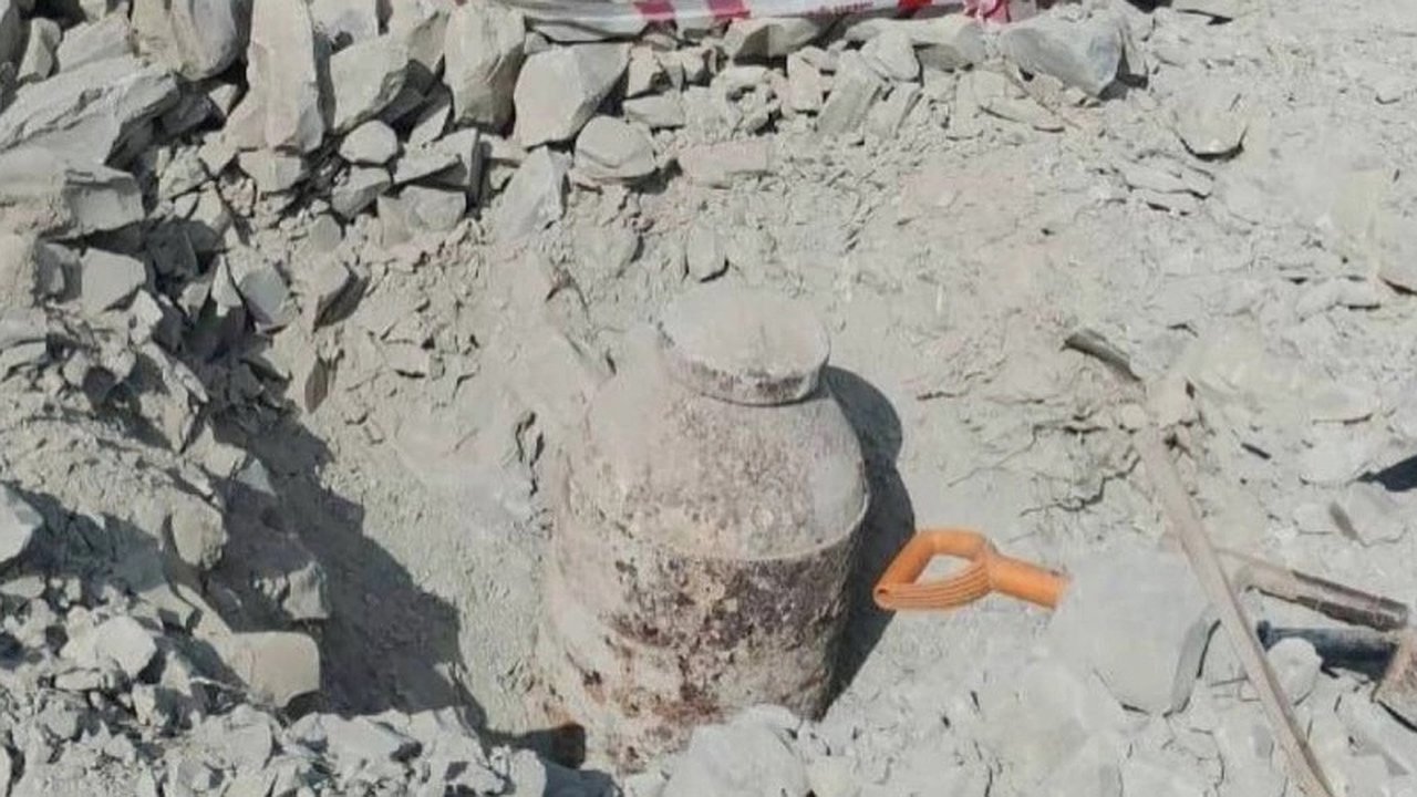 Главная картинка новости: В Мысхако под Новороссийском обнаружена бомба