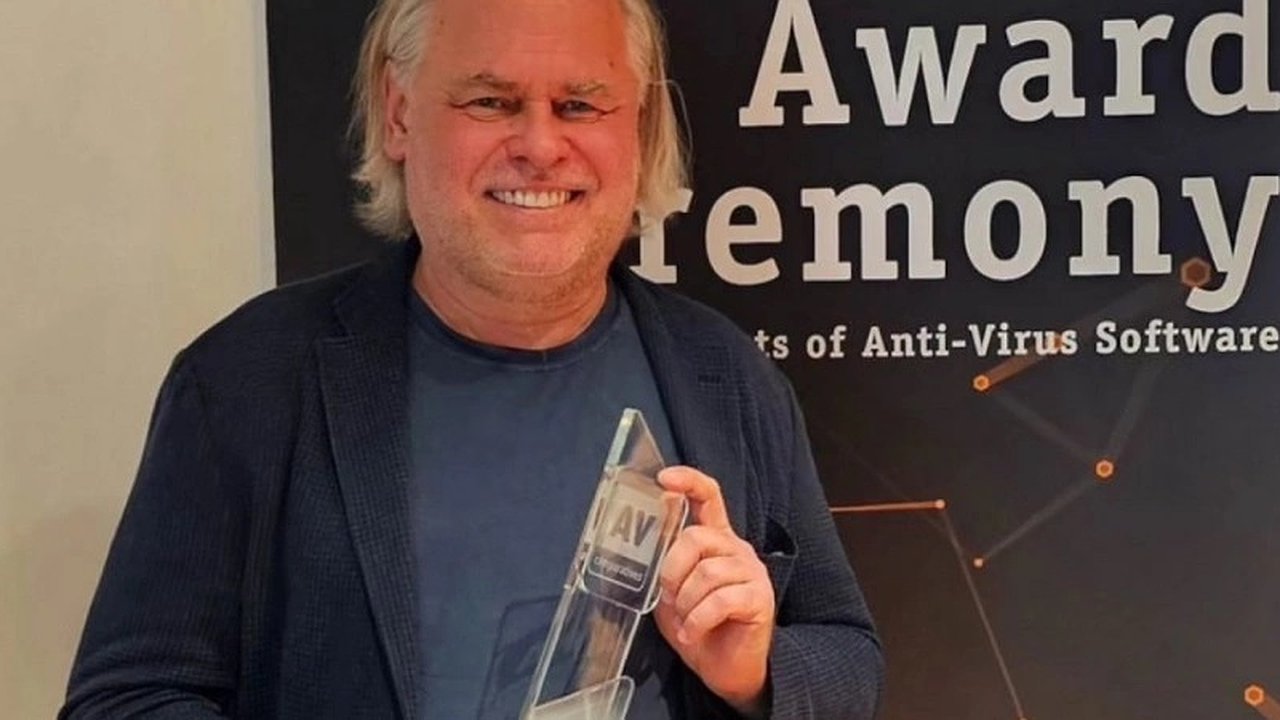 Главная картинка новости: Новороссиец Евгений Касперский учредил стипендию для студентов IT-специальностей