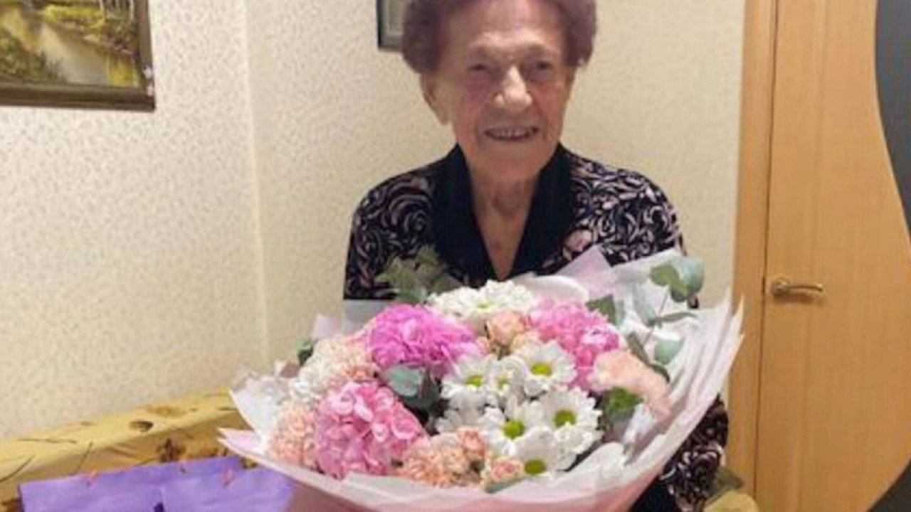 Главная картинка новости: Новороссийский ветеран Великой Отечественной войны отмечает 101 год