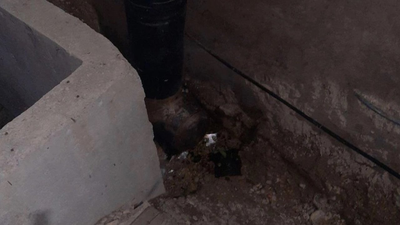 Главная картинка новости: Новороссийцы возмущены затянувшимся ремонтом труб на Мысхакском шоссе