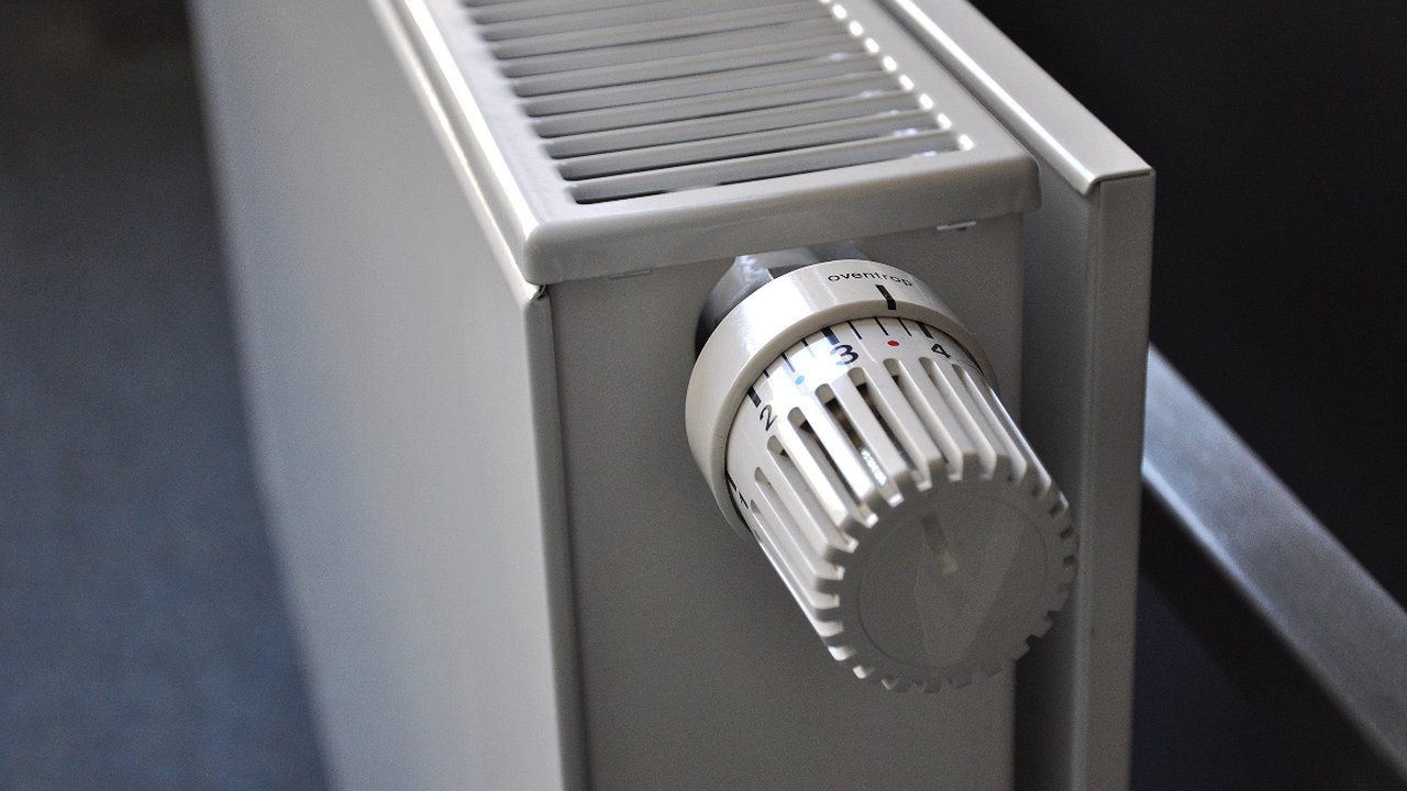 Главная картинка новости: В Новороссийске более 300 домов остаются без отопления