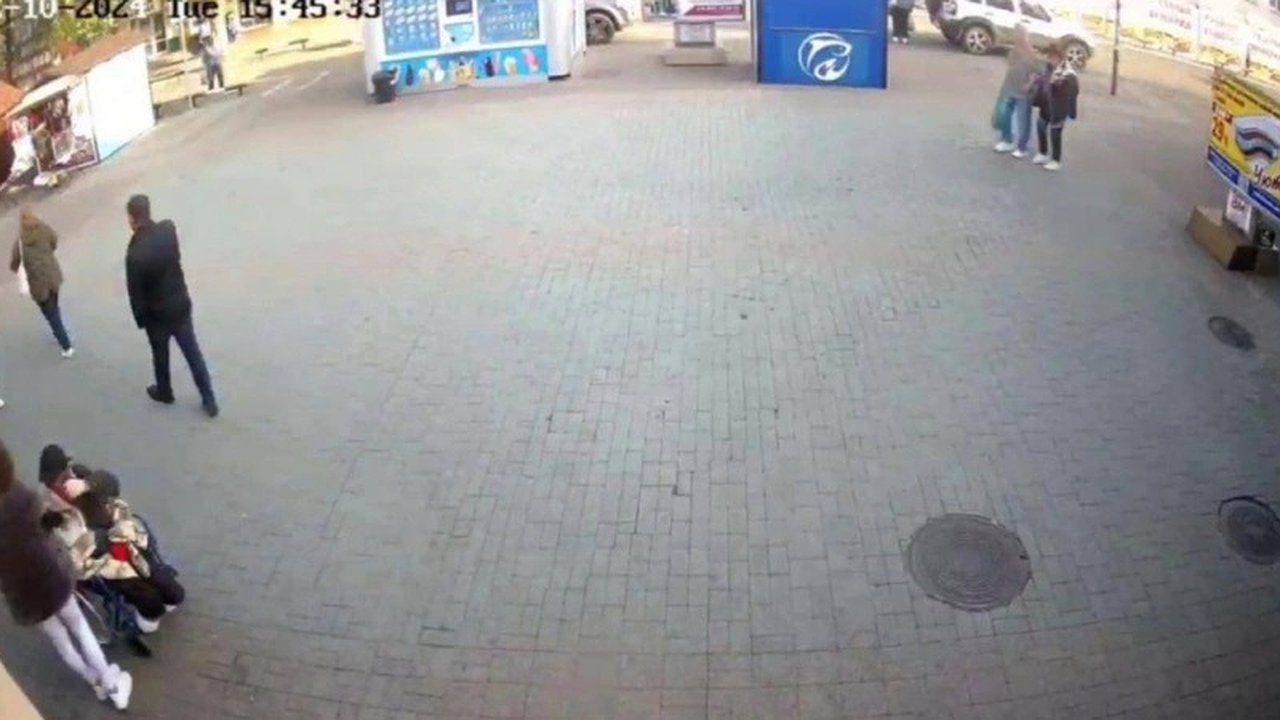 Главная картинка новости: В Новороссийске инвалида принуждали попрошайничать