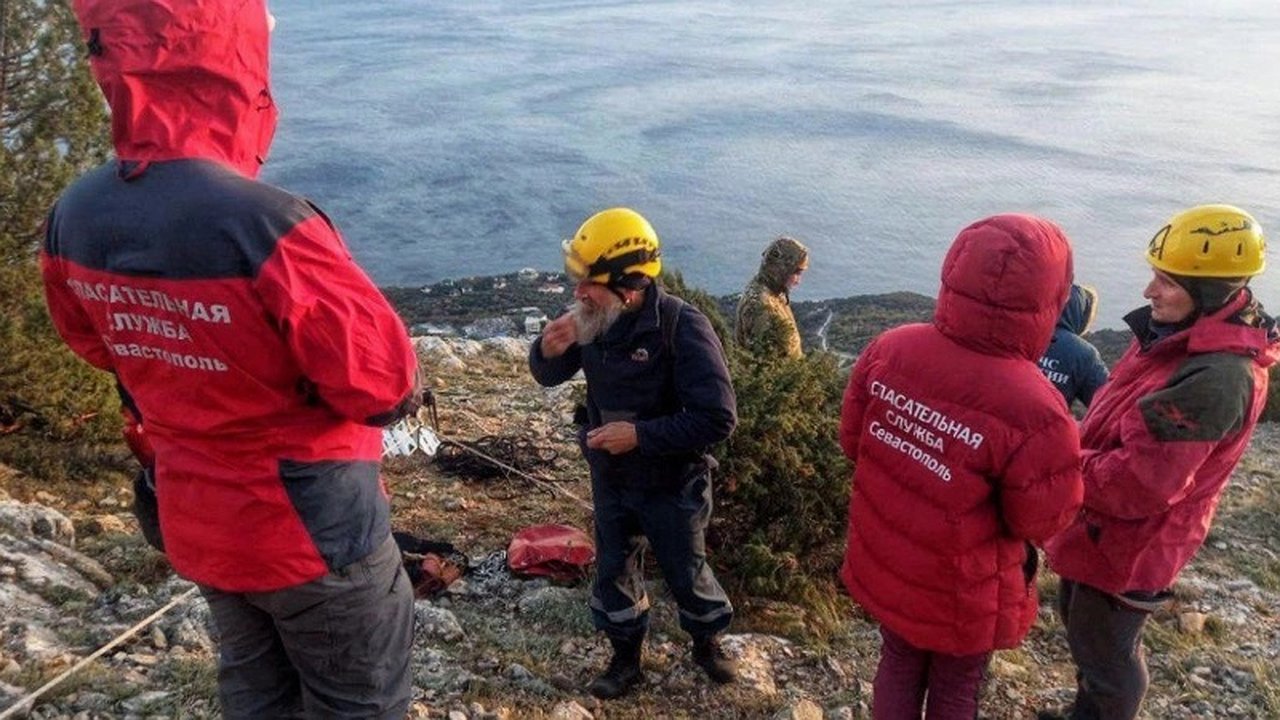 Главная картинка новости: Девушка из Новороссийска сорвалась с горы в Севастополе