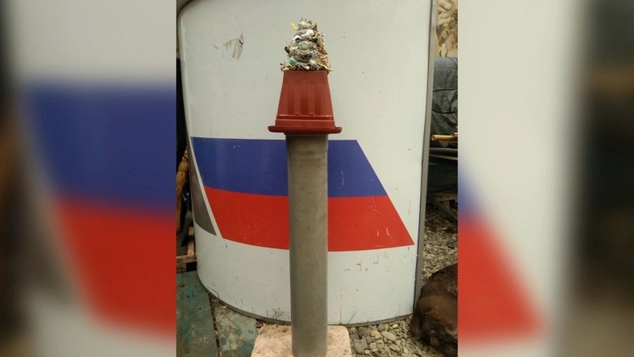 Главная картинка новости: Памятник нерадивым депутатам, поддержавшим расширение свалки на Щелбе