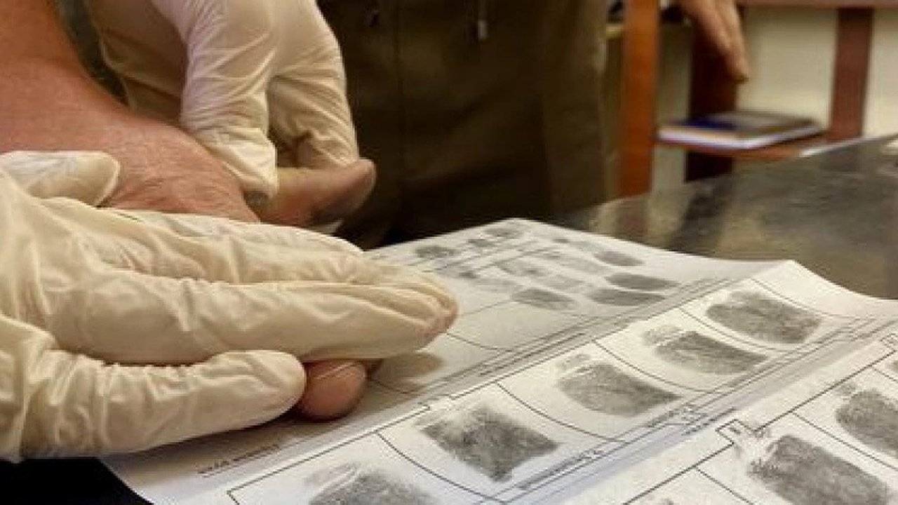 Главная картинка новости: В Новороссийске задержан мошенник, обманувший женщину на 13 тысяч рублей